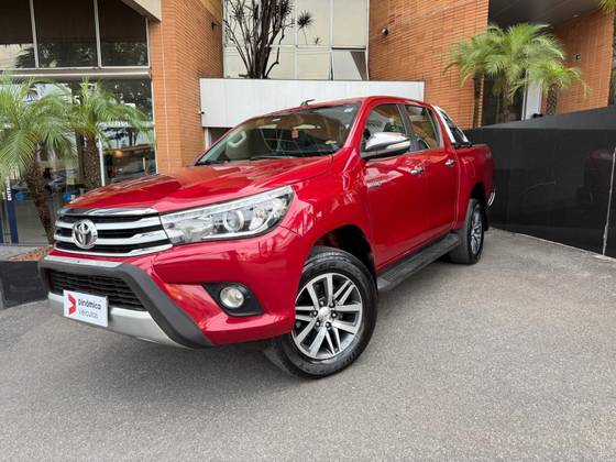TOYOTA HILUX 2.8 SRX 4X4 CD 16V DIESEL 4P AUTOMÁTICO